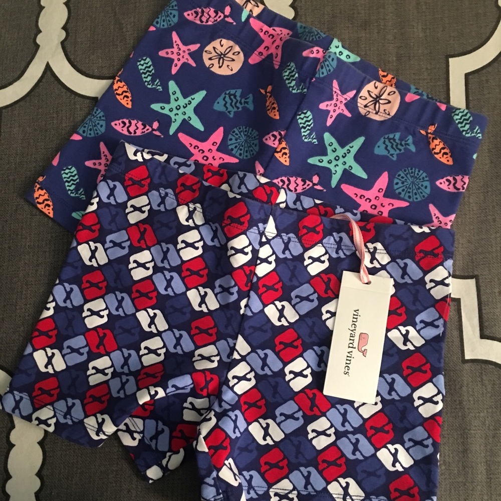 Vineyard Vines • Girl Shorts